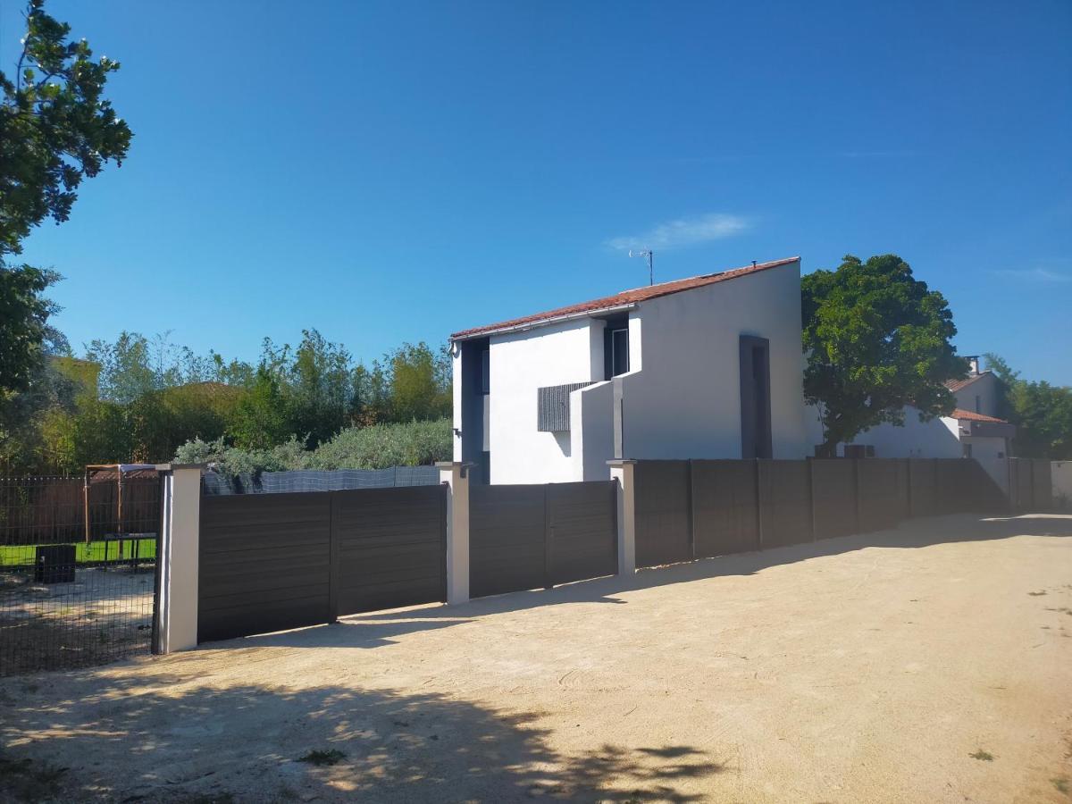 Villa Caremeau 2 Nîmes Exterior foto